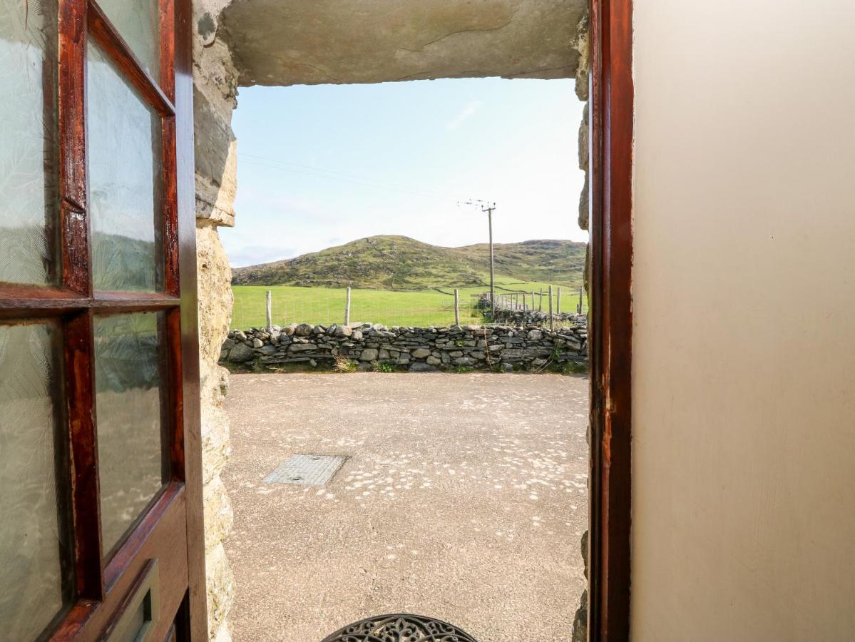 Holiday home Ereiniog *